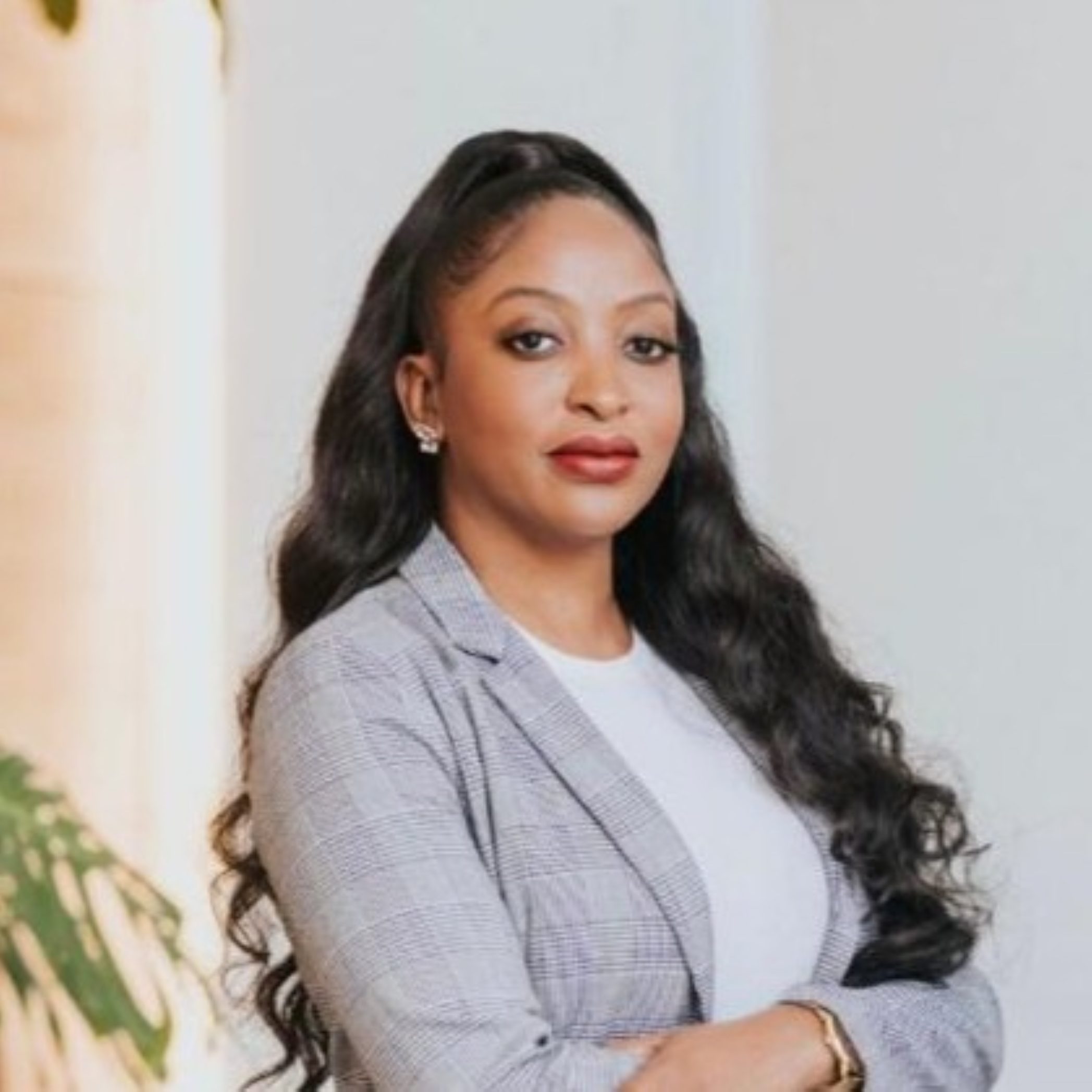 Danielle Sqaure resized